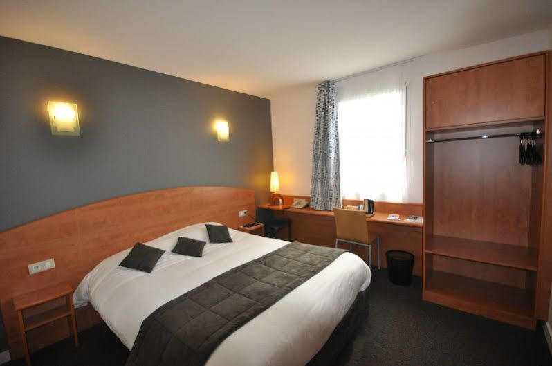 The Originals City, Plume Hotel, Bressuire Exteriör bild