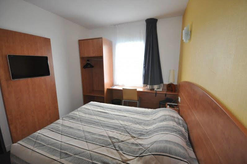The Originals City, Plume Hotel, Bressuire Exteriör bild